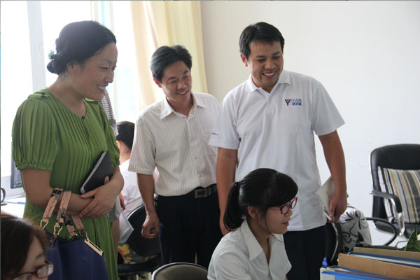 ���ķ������(y��ng)����ί