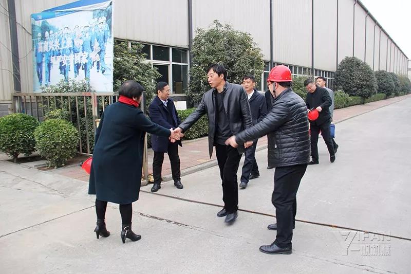 ������С��I(y��)�־��L(zh��ng)ҕ��һ��